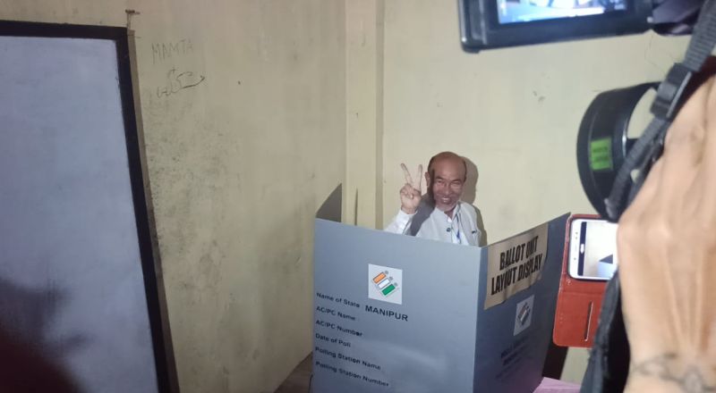 N Biren Singh votes